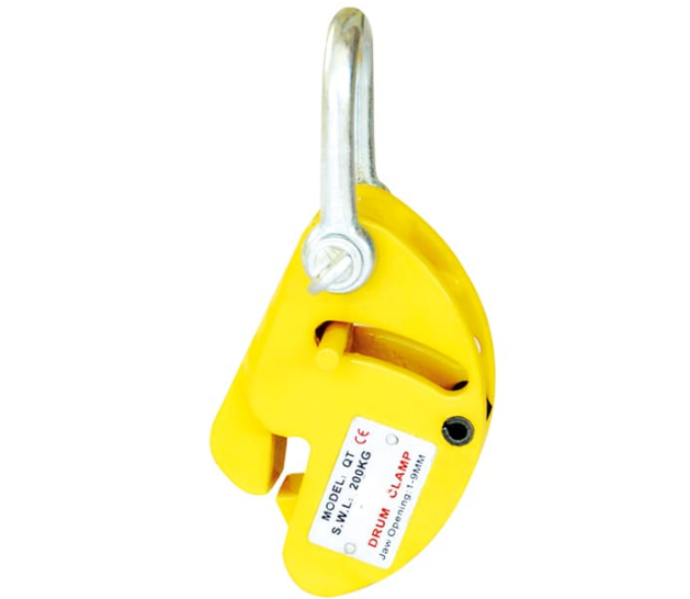 油桶吊鉗用于化工廠的化學(xué)品搬運(yùn)